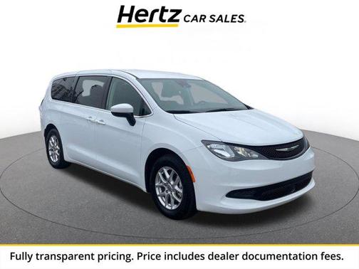 Bright White Clearcoat 2023 Chrysler Voyager LX