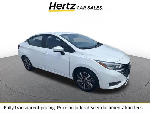 Aspen White Tricoat 2025 Nissan Versa 1.6 SV
