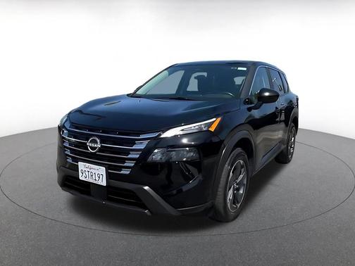 Super Black 2025 Nissan Rogue SV