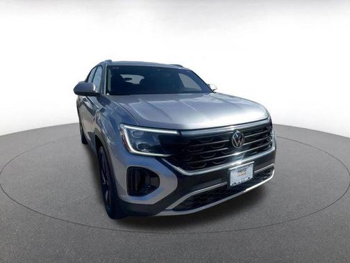 2025 Volkswagen Atlas Cross Sport 2.0T SE w/Technology 4MOTION