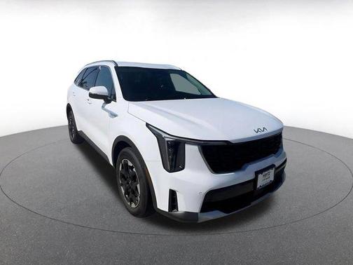Glacial White Pearl 2024 Kia Sorento S