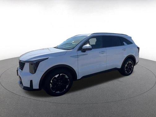 Glacial White Pearl 2024 Kia Sorento S