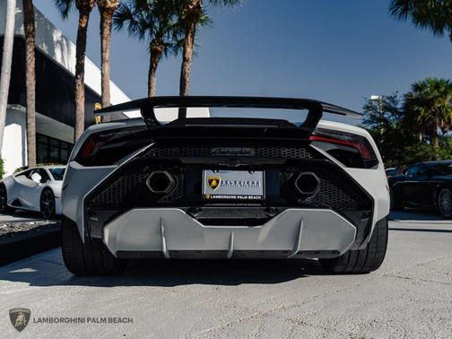 2024 Lamborghini Huracan Tecnica 