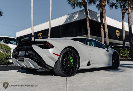 2024 Lamborghini Huracan Tecnica 