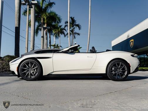 2019 Aston Martin DB11 Volante