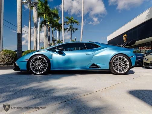 2023 Lamborghini Huracan STO Coupe