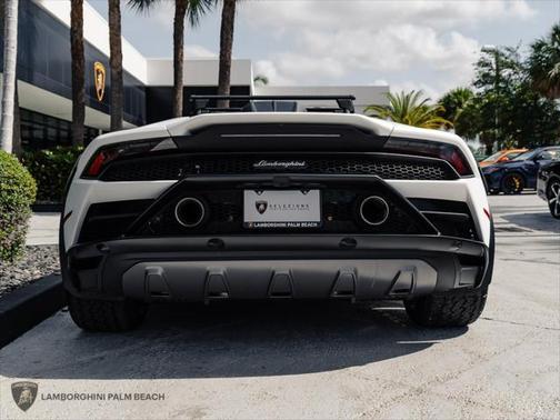 2023 Lamborghini Huracan Sterrato