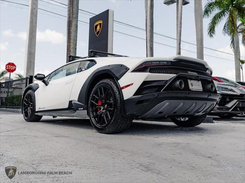 2023 Lamborghini Huracan Sterrato