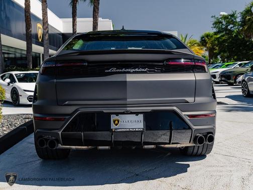 GRIGIO_KERES_MATT 2025 Lamborghini Urus SE
