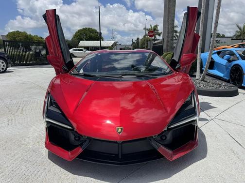 ROSSO_EFESTO 2025 Lamborghini Revuelto