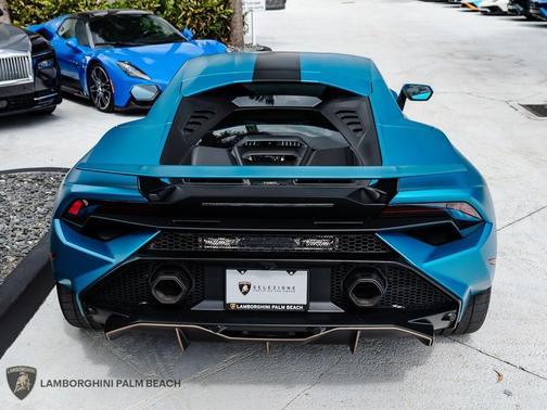 BLUE 2024 Lamborghini Huracan Tecnica