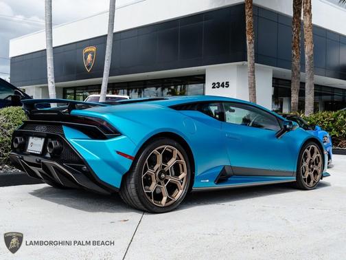 BLUE 2024 Lamborghini Huracan Tecnica