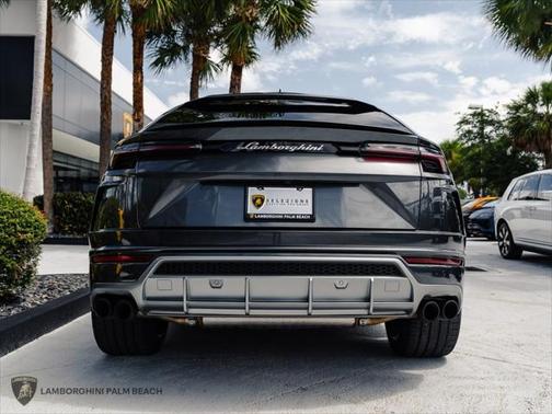 2020 Lamborghini Urus