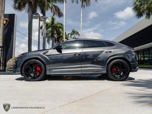2020 Lamborghini Urus