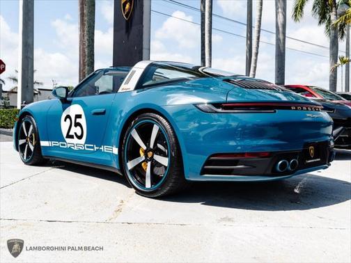 2021 Porsche 911 Targa 4S