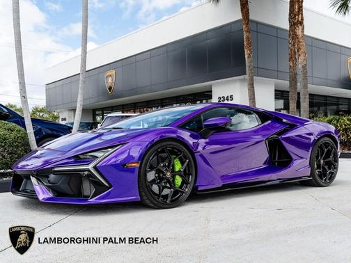 2024 Lamborghini Revuelto 
