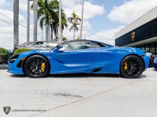 2020 McLaren 720S Base
