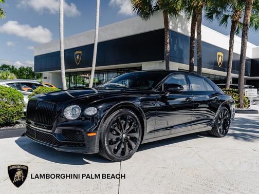 BLACK 2024 Bentley Flying Spur S
