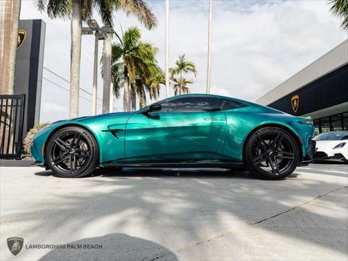 2025 Aston Martin Vantage