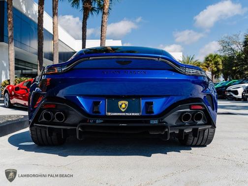 2025 Aston Martin Vantage 