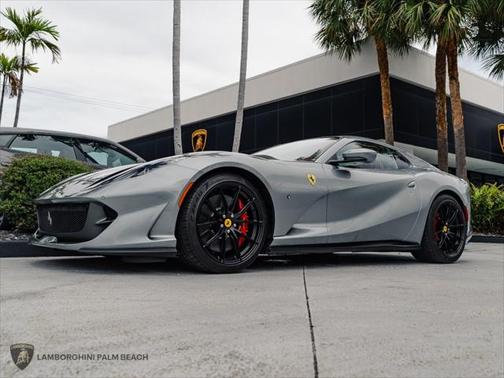 2021 Ferrari 812 GTS