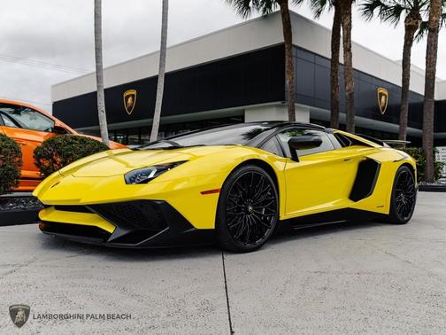 2017 Lamborghini Aventador LP750-4 Superveloce