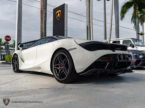 2021 McLaren 720S Base