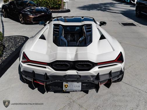Bianco Asopo Metallic 2025 Lamborghini Revuelto