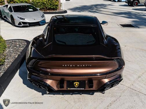 2025 Aston Martin Vanquish 