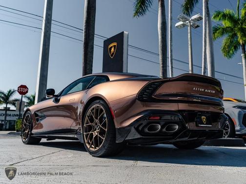 2025 Aston Martin Vanquish 