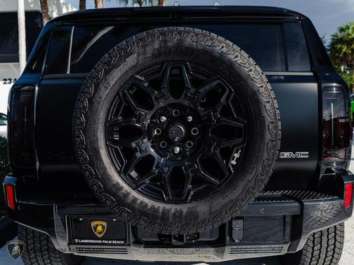 2025 GMC HUMMER EV SUV 2X