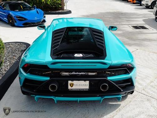 2022 Lamborghini Huracan EVO Coupe RWD