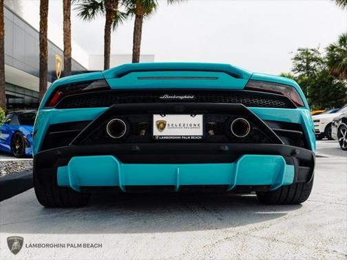 2022 Lamborghini Huracan EVO Coupe RWD