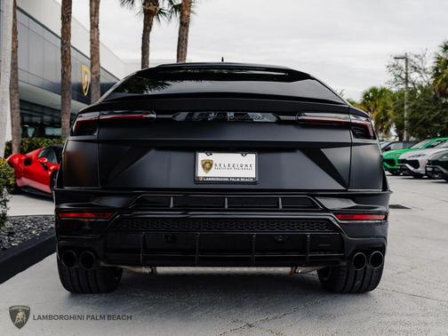 2024 Lamborghini Urus S