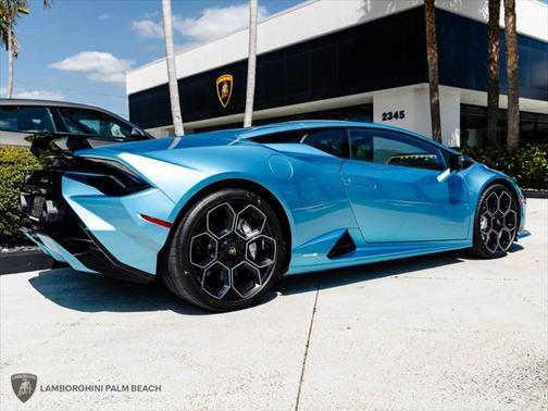 2023 Lamborghini Huracan Tecnica Coupe