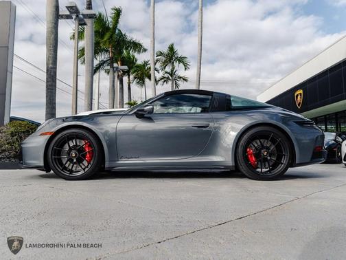 2026 Porsche 911 Targa 4 GTS