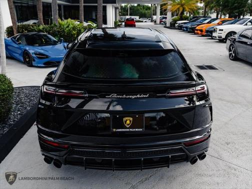 2022 Lamborghini Urus