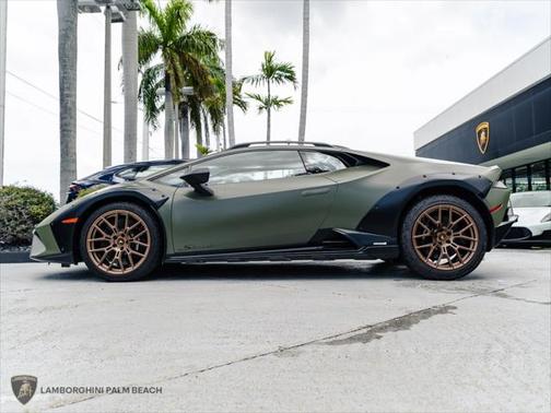 2024 Lamborghini Huracan Sterrato