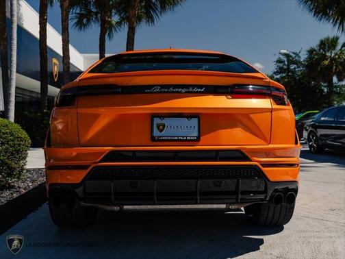 2023 Lamborghini Urus S