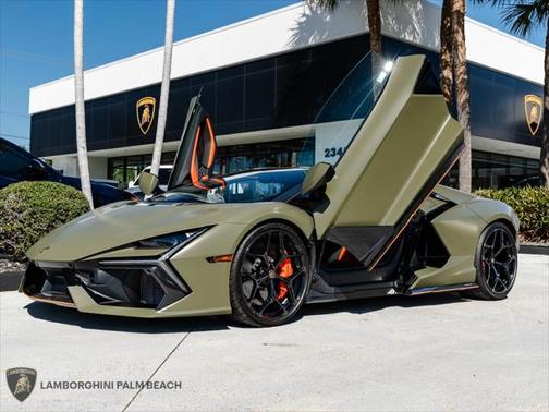 2024 Lamborghini Revuelto
