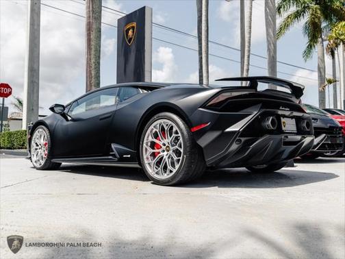 2023 Lamborghini Huracan Tecnica Coupe
