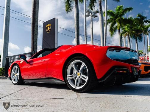 2023 Ferrari 296 GTS 