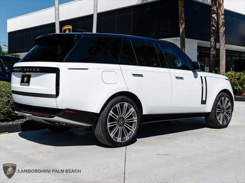 2024 Land Rover Range Rover P530 SE