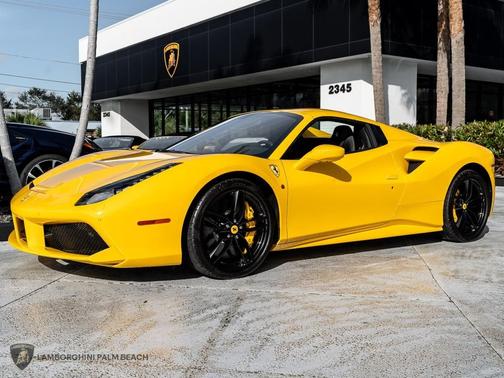YELLOW 2018 Ferrari 488 Spider Base