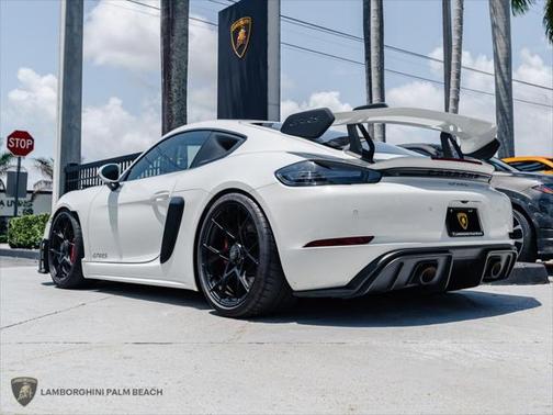 2023 Porsche 718 Cayman GT4 RS