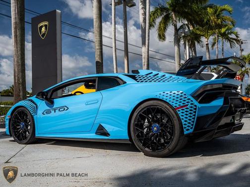 2022 Lamborghini Huracan STO Coupe