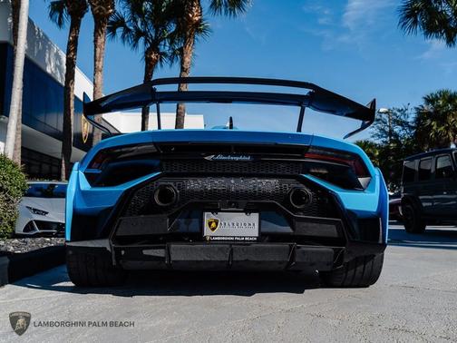 2022 Lamborghini Huracan STO Coupe