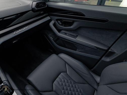 2025 Lamborghini Urus SE