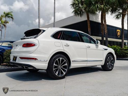 2023 Bentley Bentayga V8