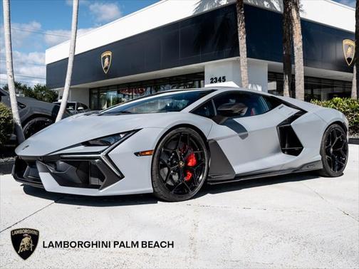 2024 Lamborghini Revuelto